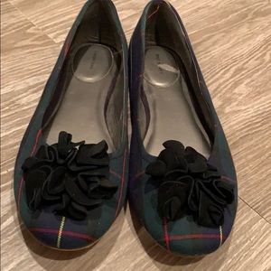 Lands End Plaid Flats Holiday Plaid sz 10 B